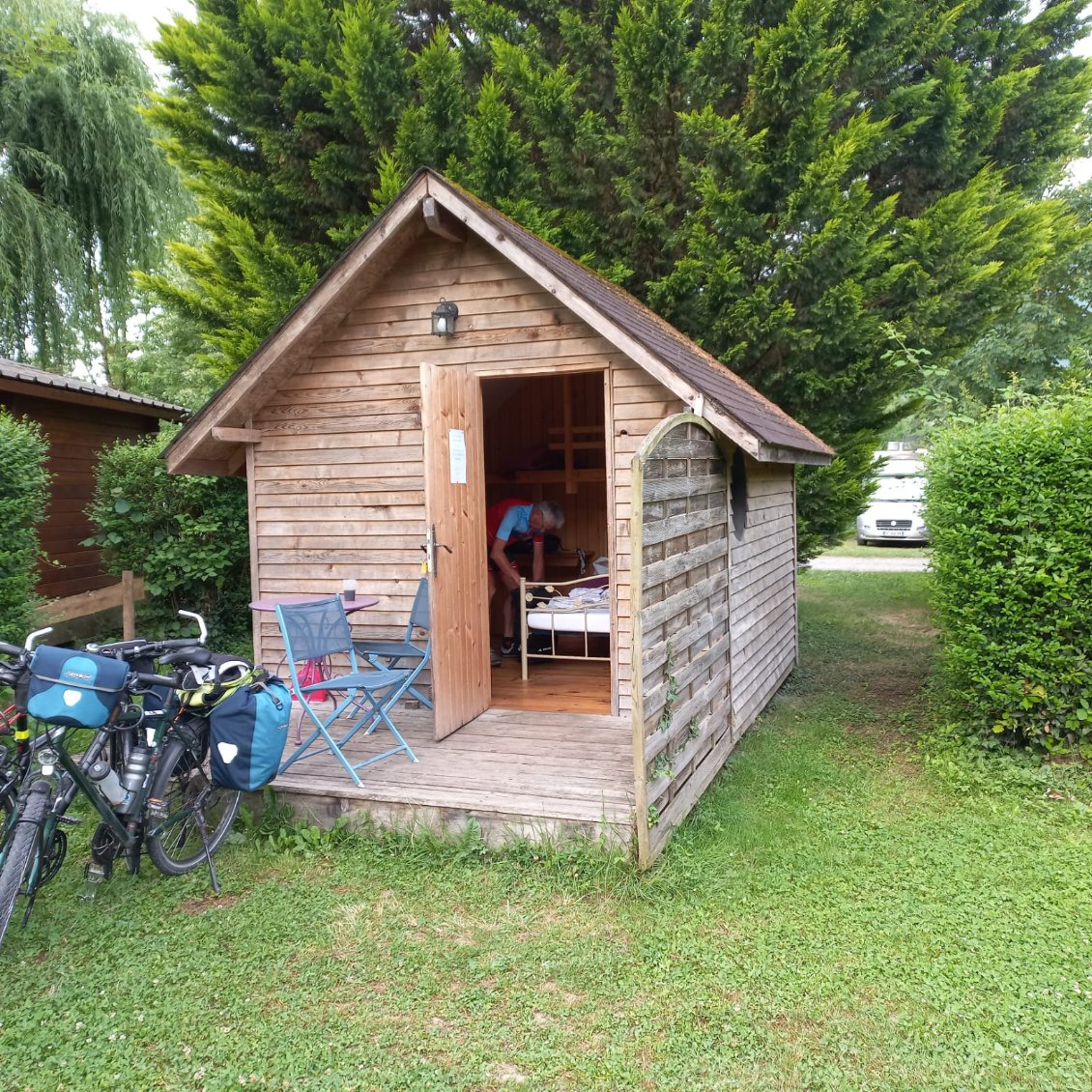 Nos cabanes au camping de Seyssel.