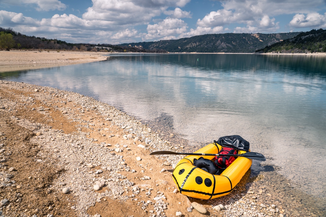 Embarquement sur le lac de Sainte-Croix.