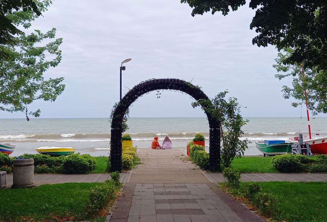 Les bien aménagés bords de mer a Ordu