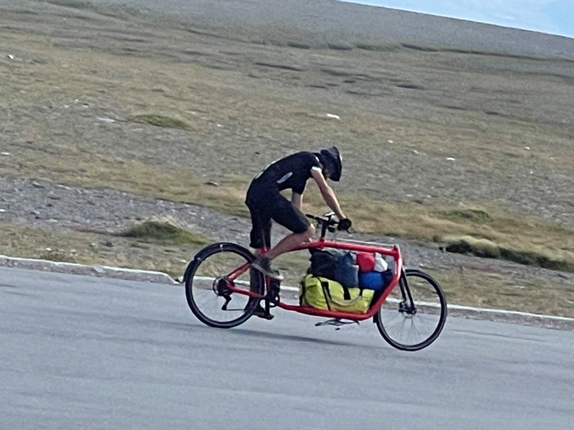 Face au vent furieux du cap Nord.