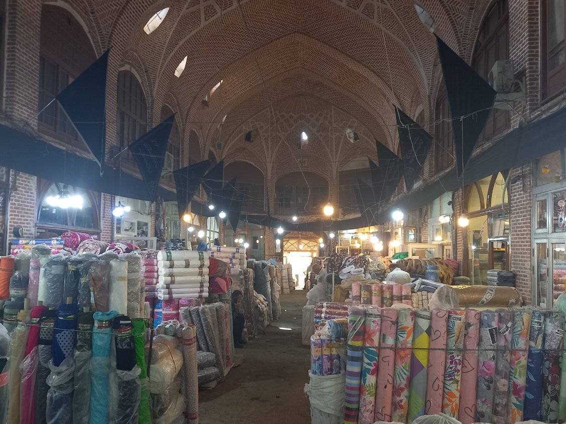 Dans le magnifique Bazar de Tabriz