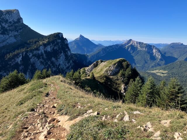 Chamechaude au loin
