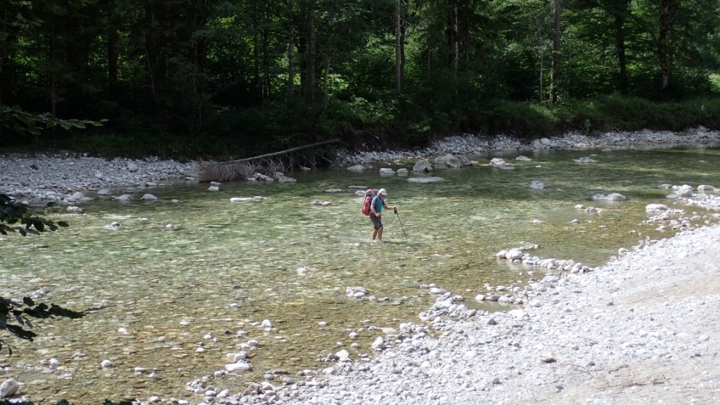 Traversée du torrent à Pinegg