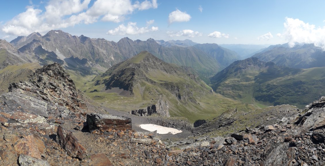 9 août 2021 : Pic de la Géla (2851) pour ce dernier jour du premier tronçon de ma traversée, qui m'a mené jusqu'à St-Lary-Soulan