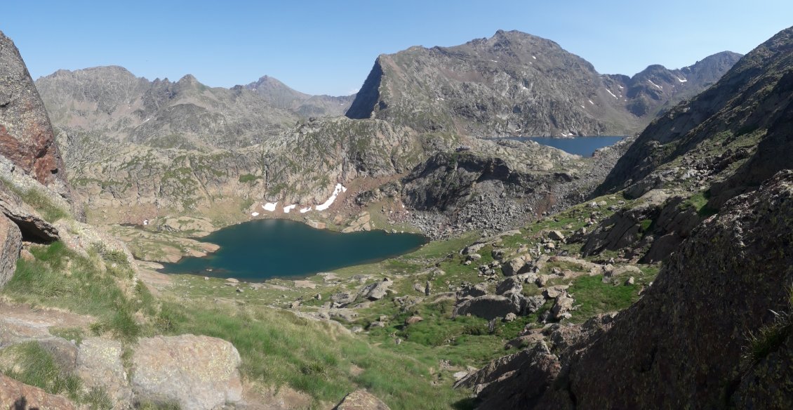 16 juillet 2022 : journée "tranquille", avec "seulement" 1600 m de dénivelée, pour atteindre le refuge de l'Etang Fourcat depuis le Pinet.