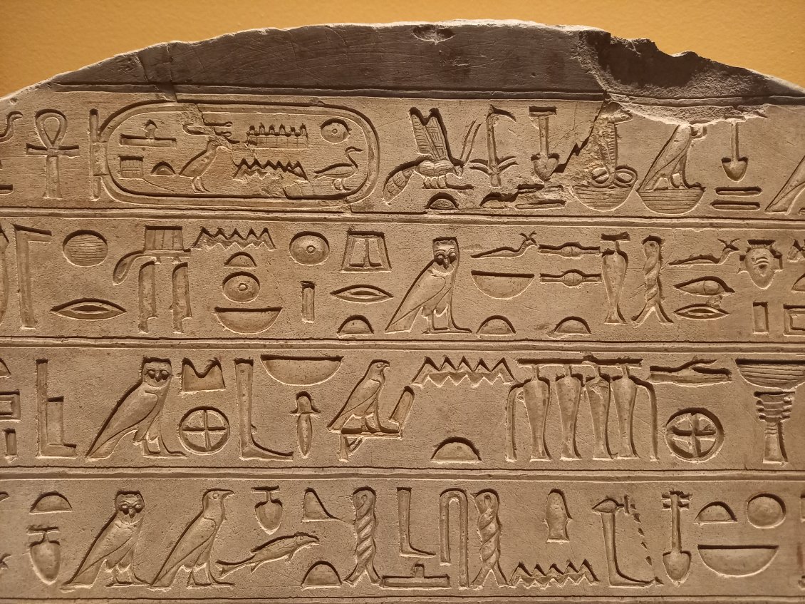 Au Louvre-Lens, une superbe expo temporaire sur Champollion et l'Egypte