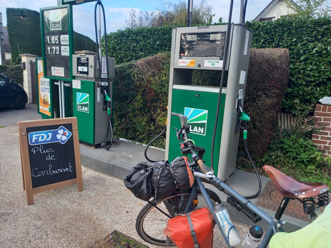 le plein de nouveaux parkings à vélos ;)