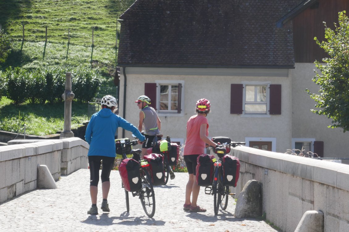 Petit pont sur le Doubs.