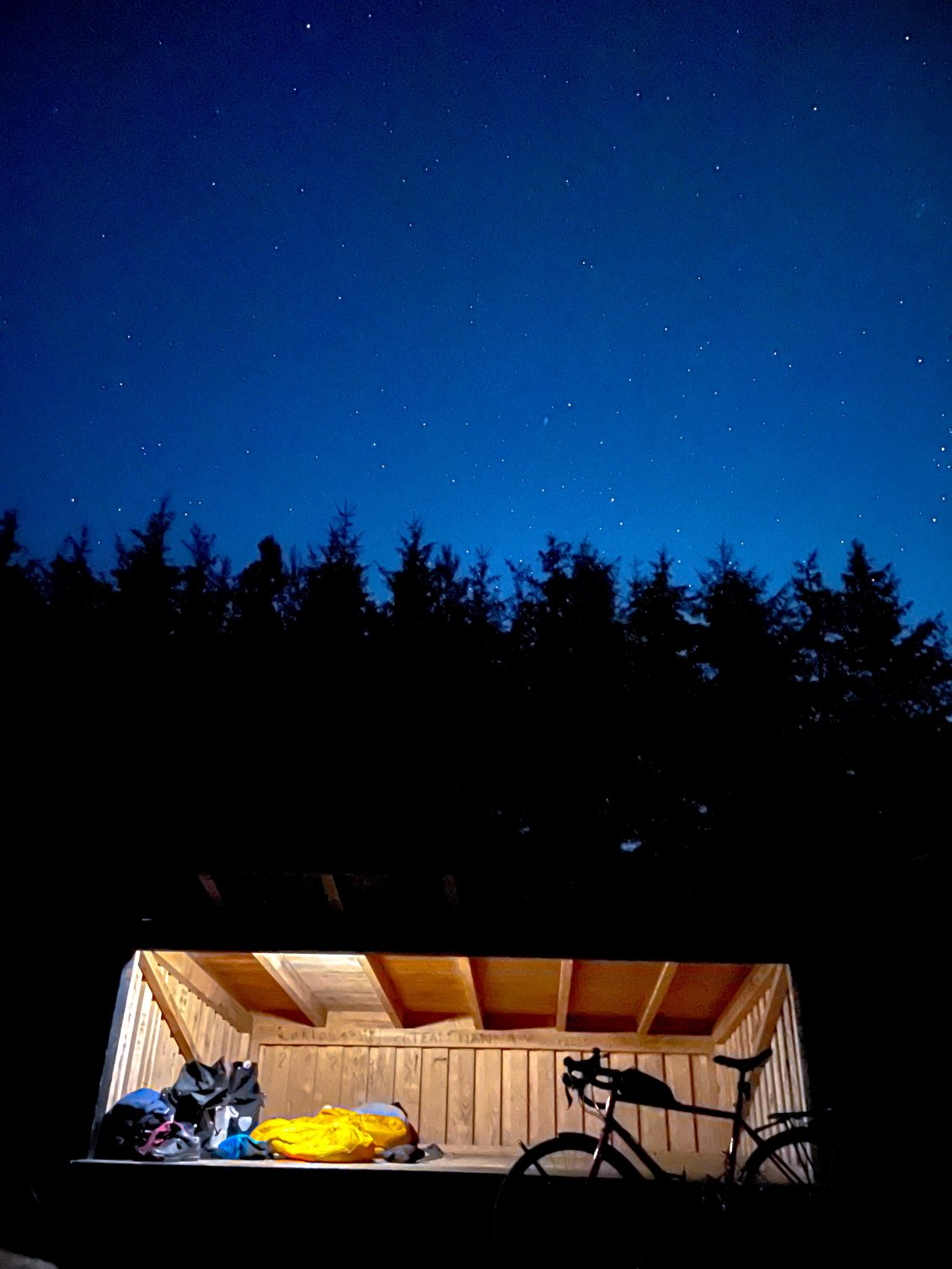 Bivouac sous un shelter danois
