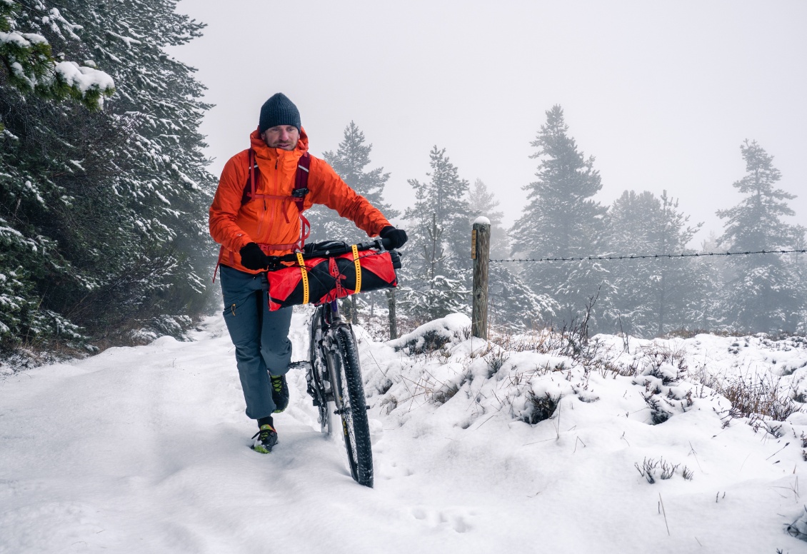 Trip vélo+packraft hivernal autour du Tarn.