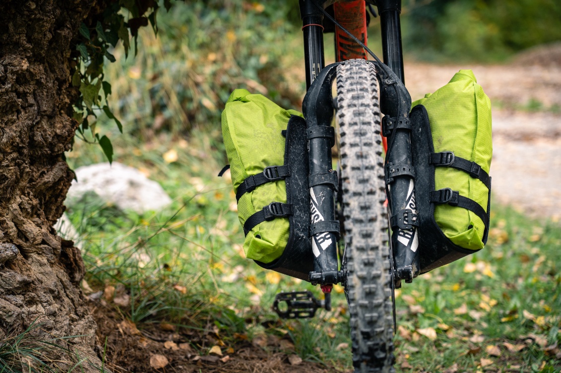 Je les avais positionnées volontairement légèrement vers l'arrière du vélo.