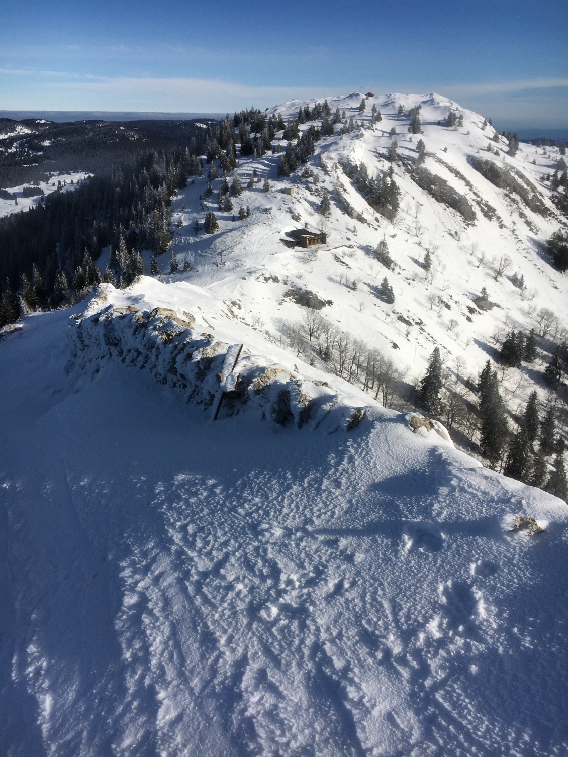 Vue depuis la crête 🌁