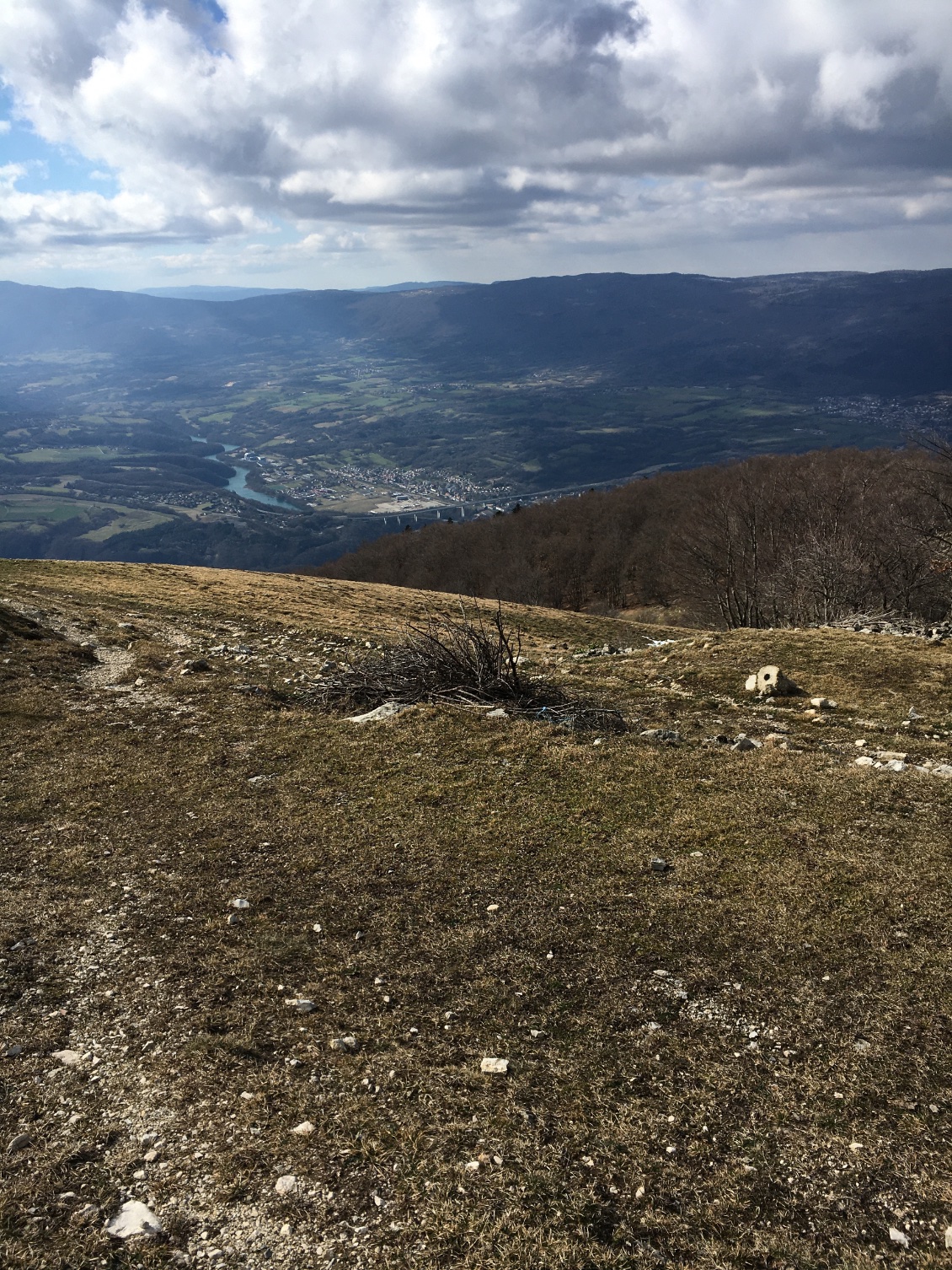 Tout en bas 👇 c’est le Rhône.