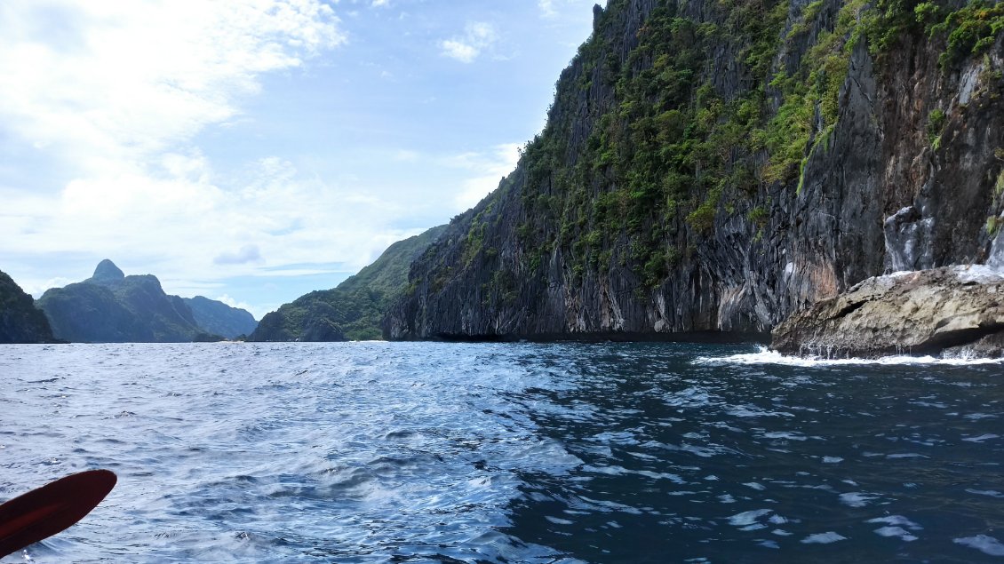 Rando kayak (2 jours) : îles de Tapiutan - Matinloc - Miniloc.