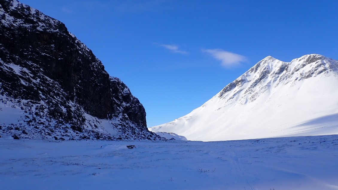 -15° au soleil. Pour ce passage à l'ombre la doudoune fut de sortie.