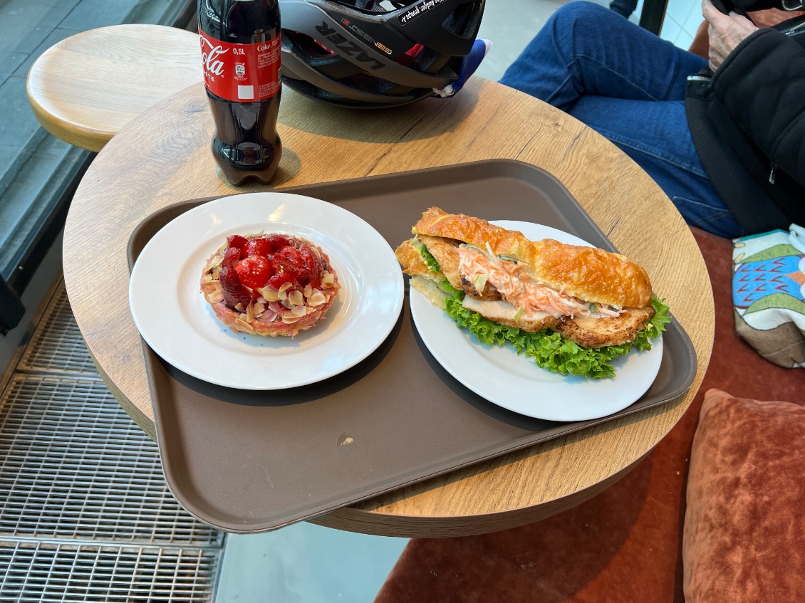 Bon appétit cette après-midi
Je continue mes visites sur Hambourg