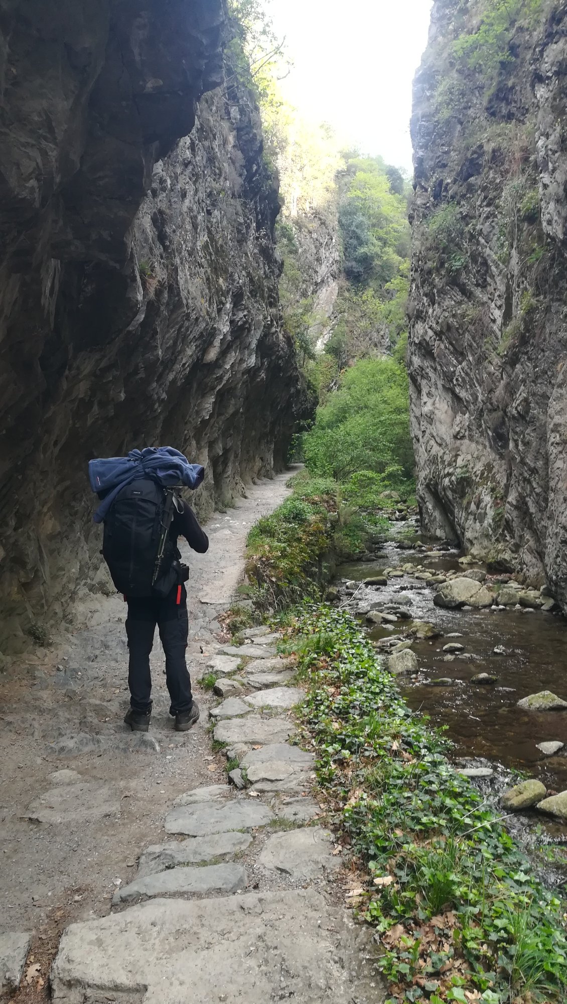 Au départ des gorges de la Caren¢a