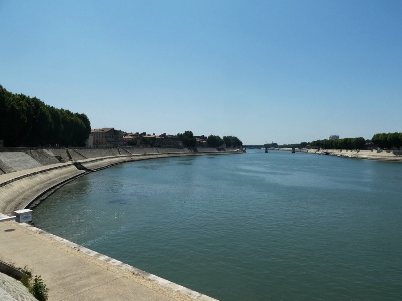 Le Rhône dans Arles