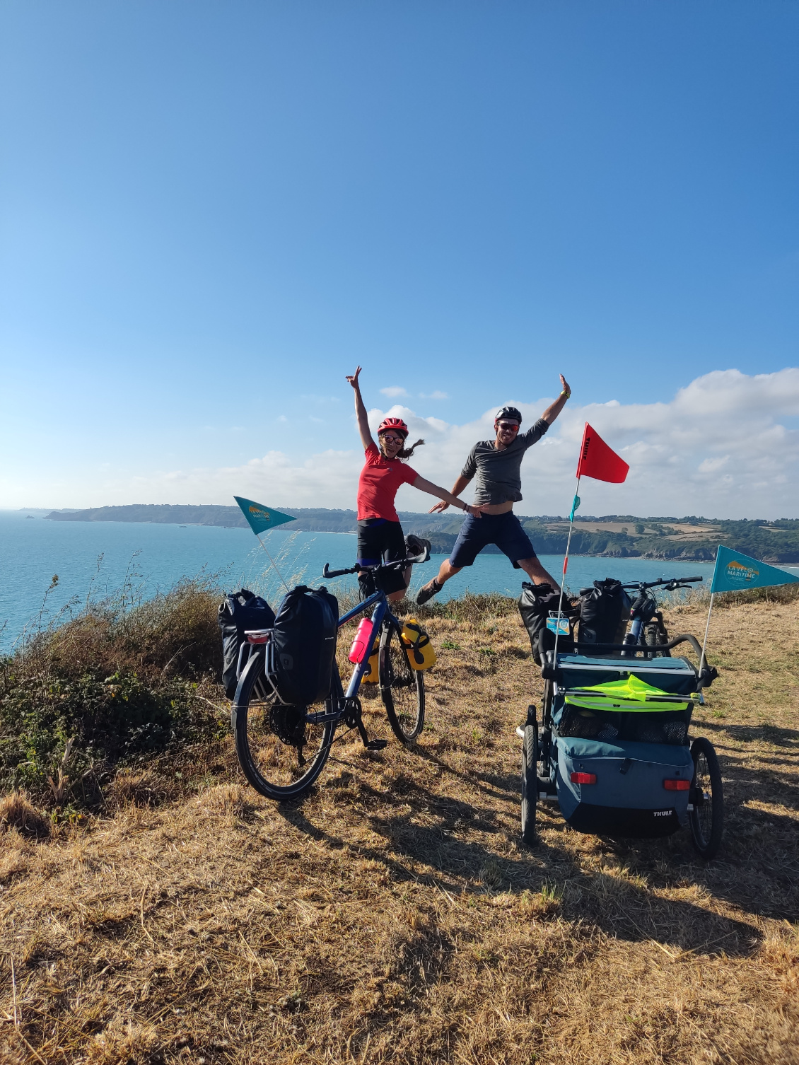 Sur la Vélomaritime.
Lucie et Jérémy @dodosoustente