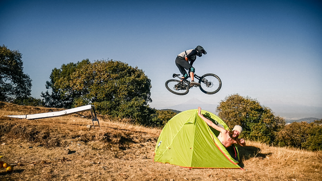 Itinérance américaine à VTT freeride.
Pierre et Thibaut Dufour (Into The Ride)