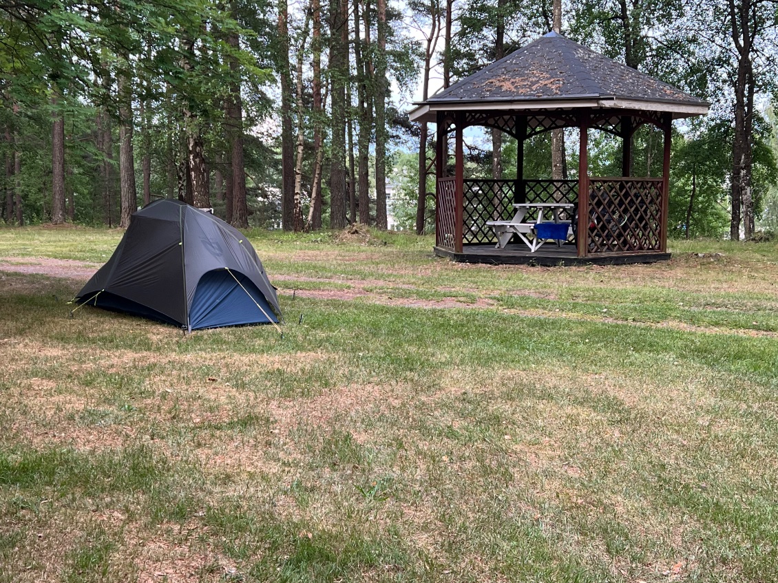 Petit camping pas cher, et très tranquille
