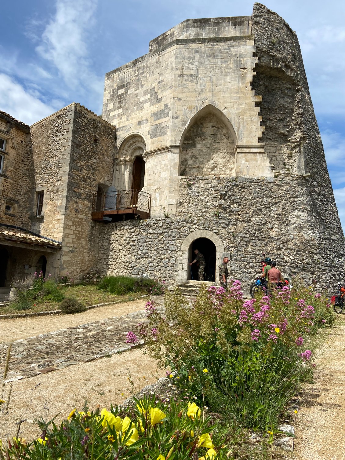 Simiane la Rotonde