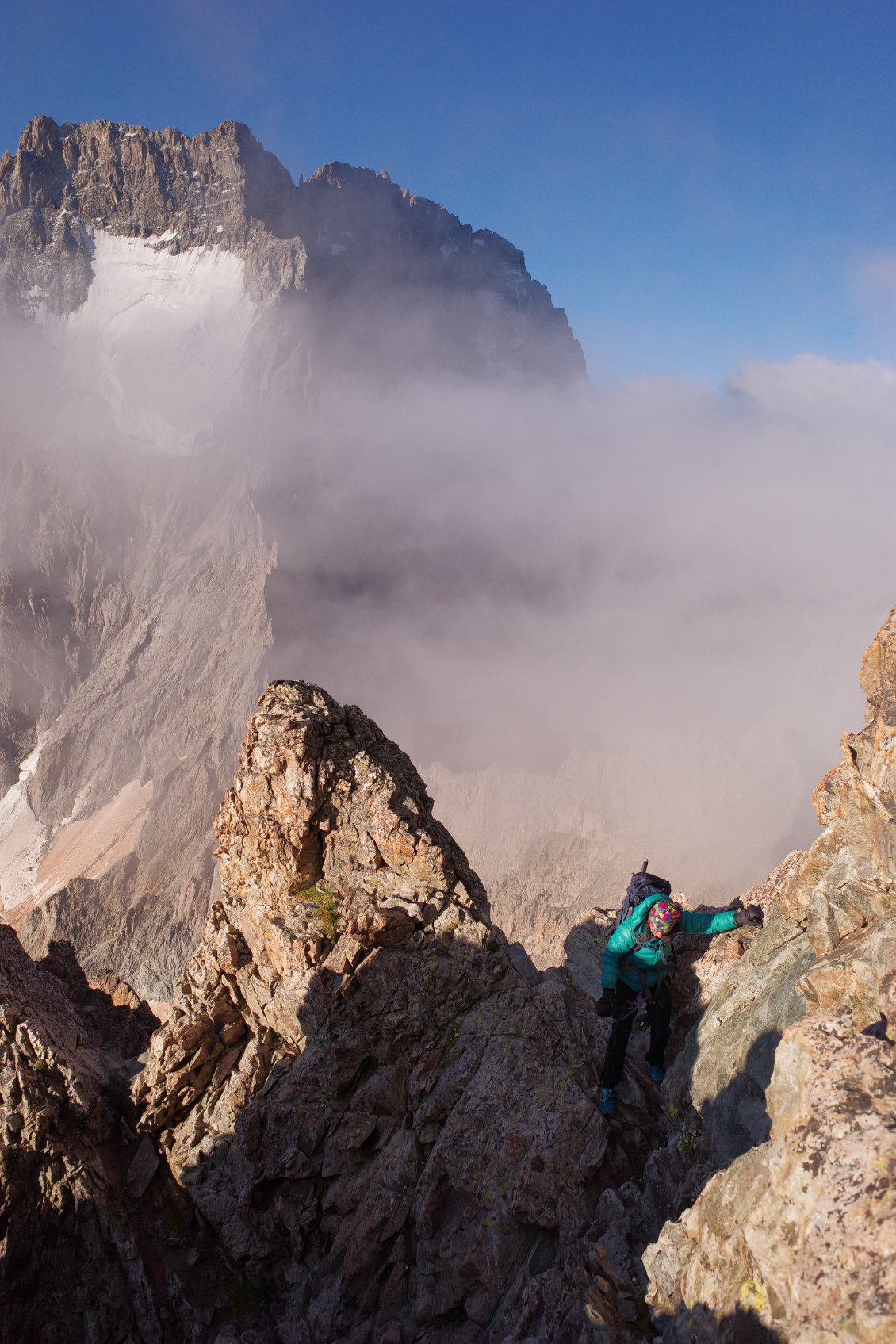 Tu m'as emmené - David L -  au dessus des fantômes . PIC COOLIDGE. ECRINS. 