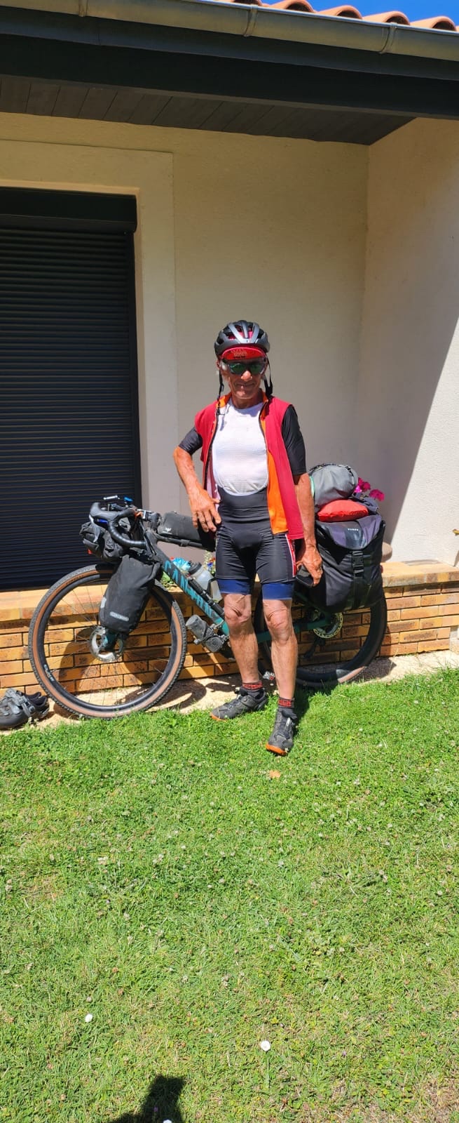 Jour 68 106 kms dont les 40 derniers avec les amis et amie du club
Merci merci