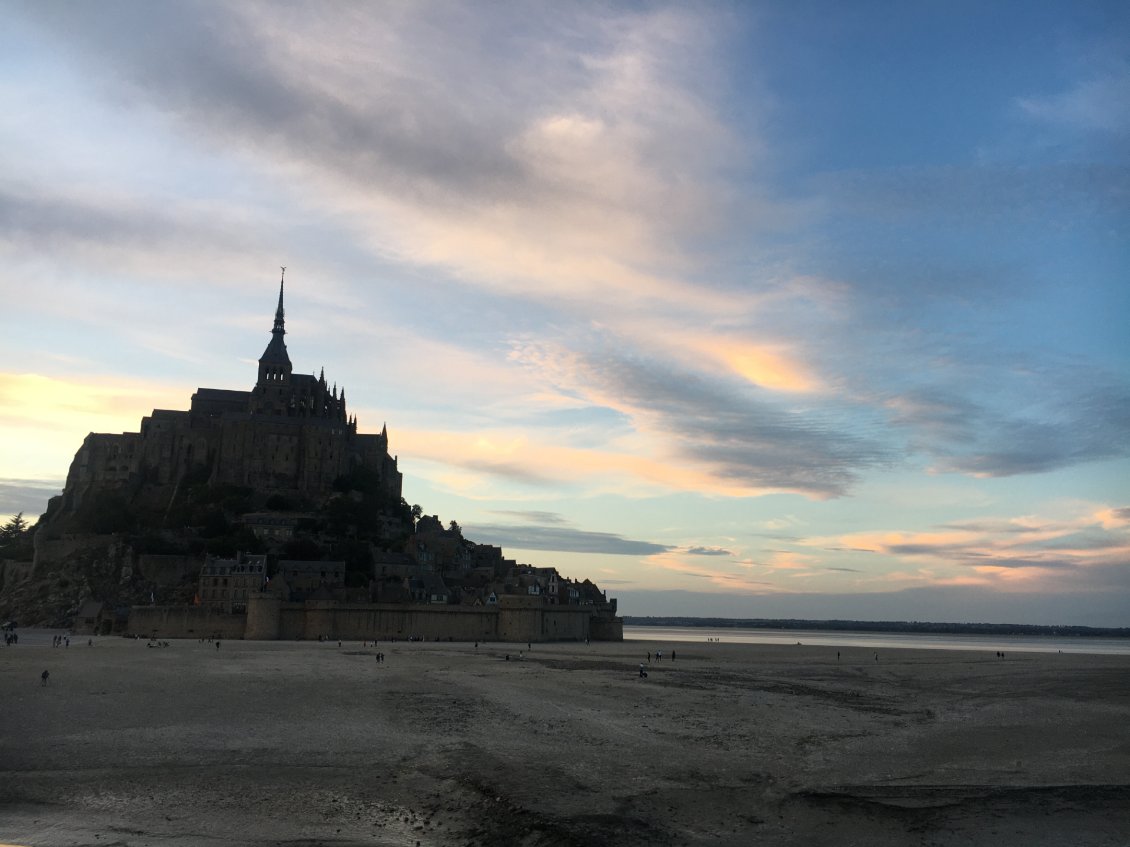 Le Mont Saint Michel...de nuit.