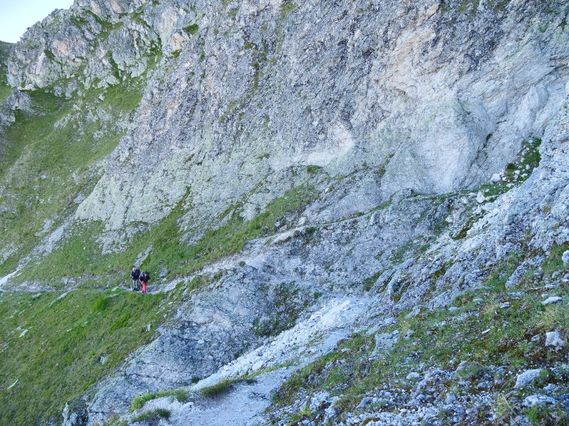 Le sentier parfois escarpé