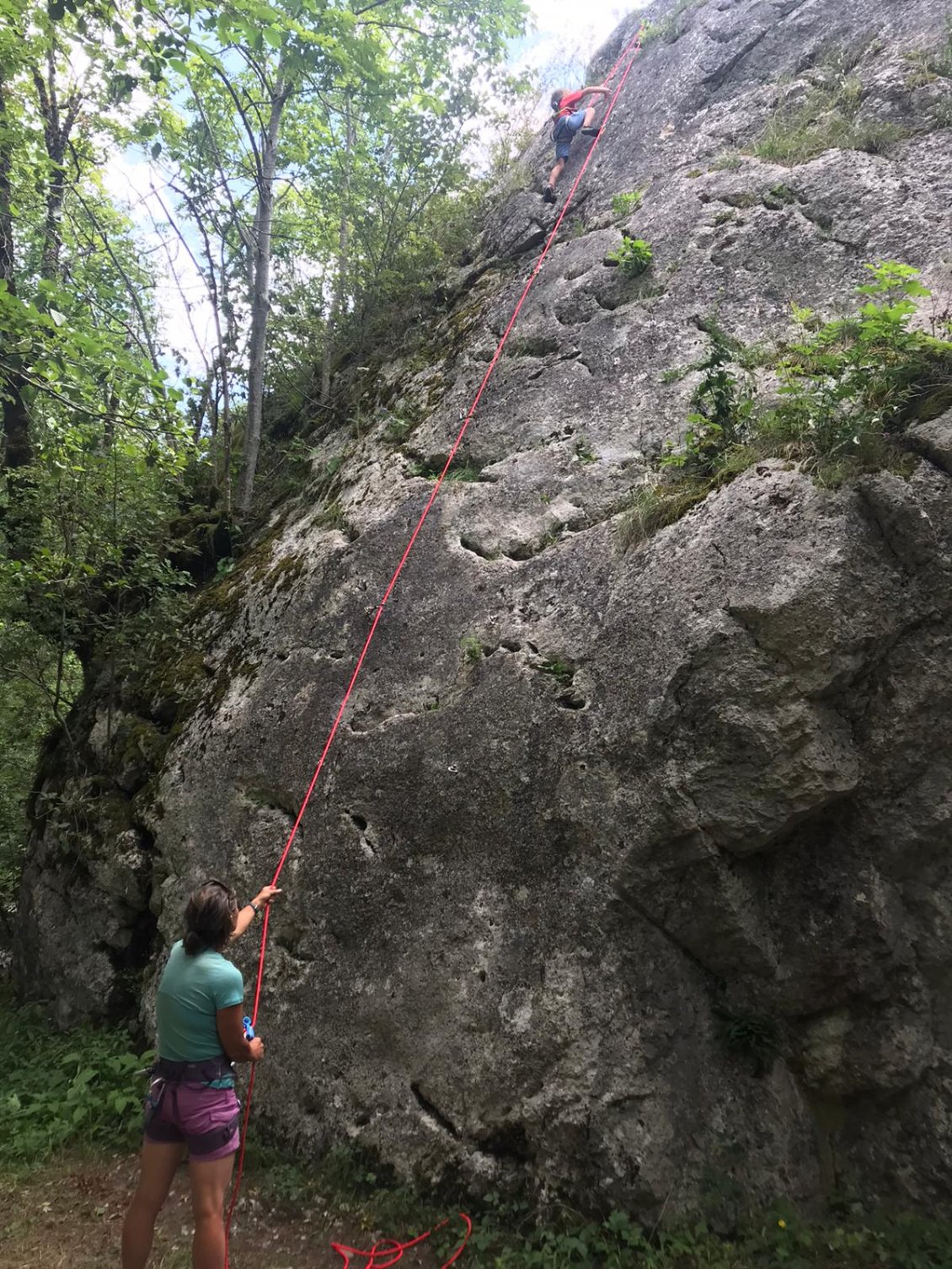 Jour 3 : A Chichilianne, les rochers d'escalade sont parfaits pour les enfants