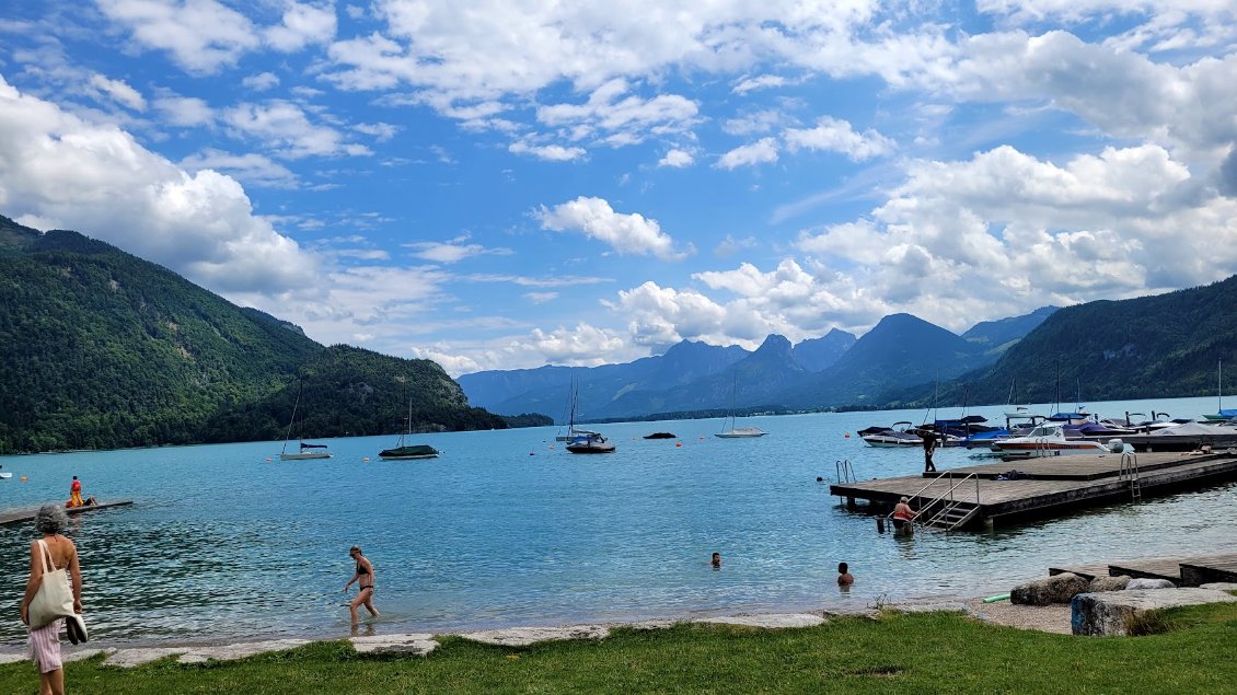 Au bord du lac Montsee.