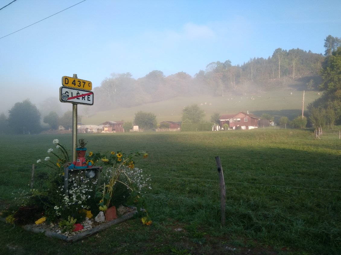 Brumes matinales au départ de Glère