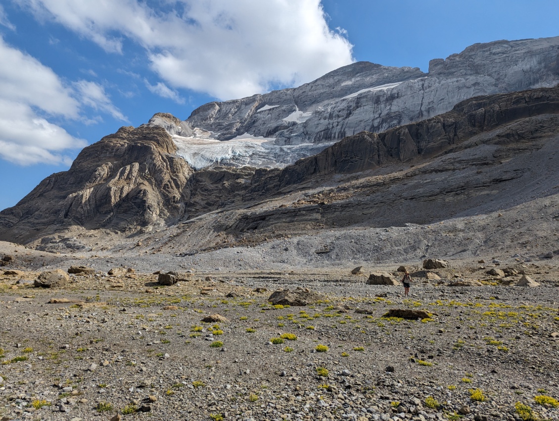 Le même plateau au pied de la face nord du mont Perdu