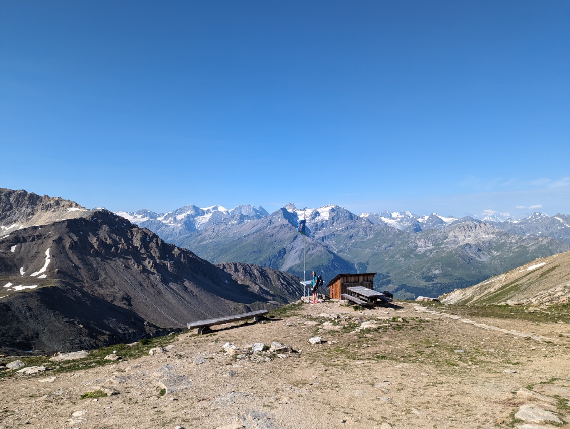 Table d'orientation devant la cabane des becs de Bosson