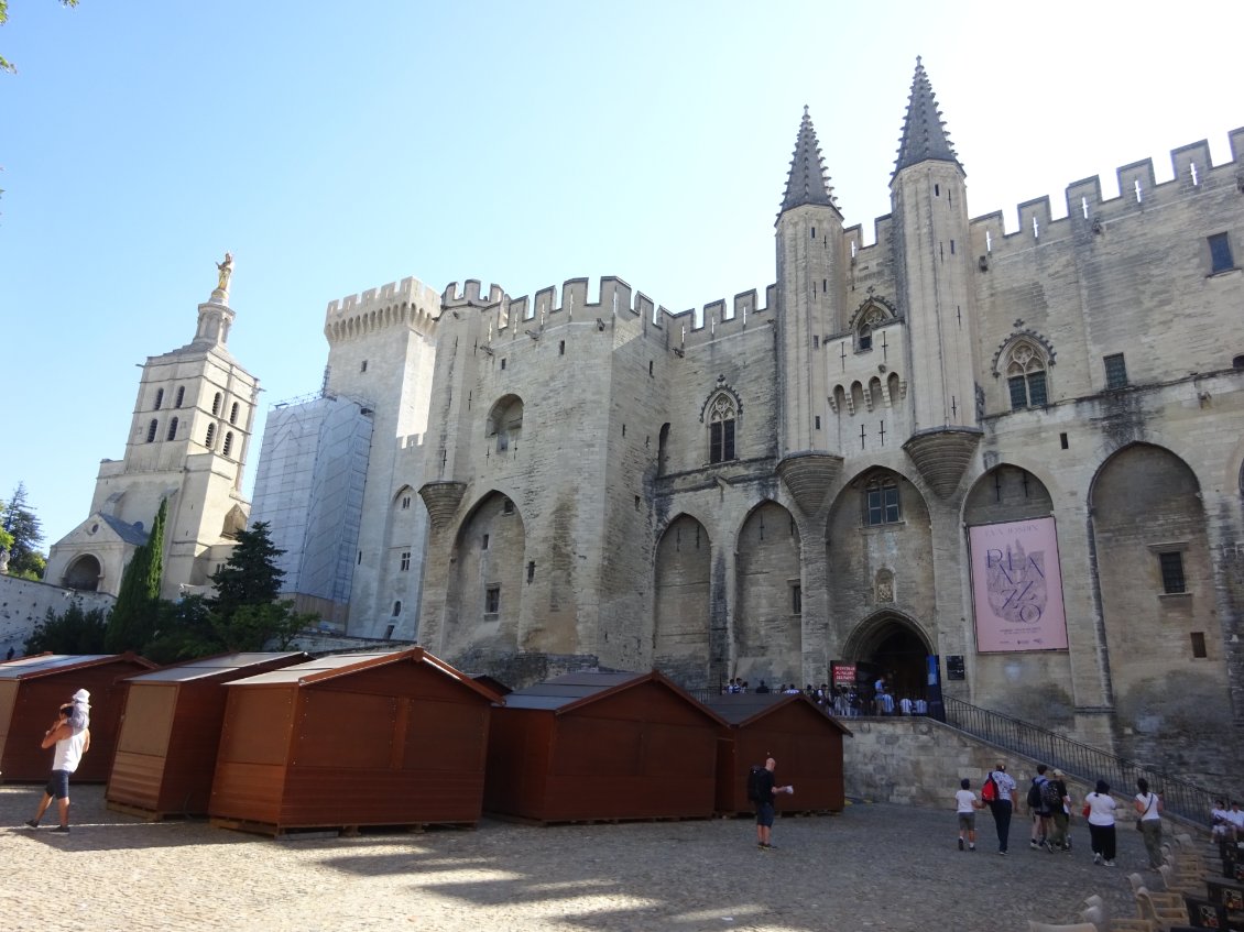 Arrivée à Avignon.
