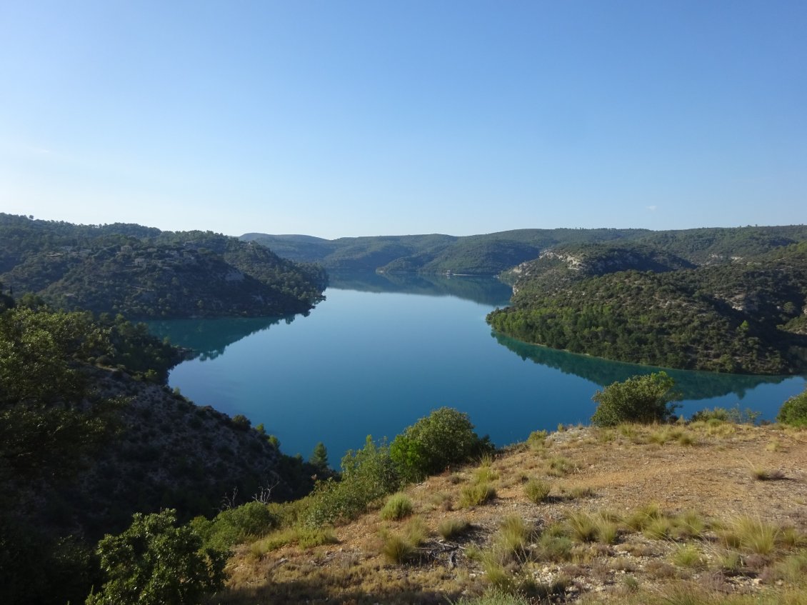 Premières vues sur le Verdon après une belle montée.