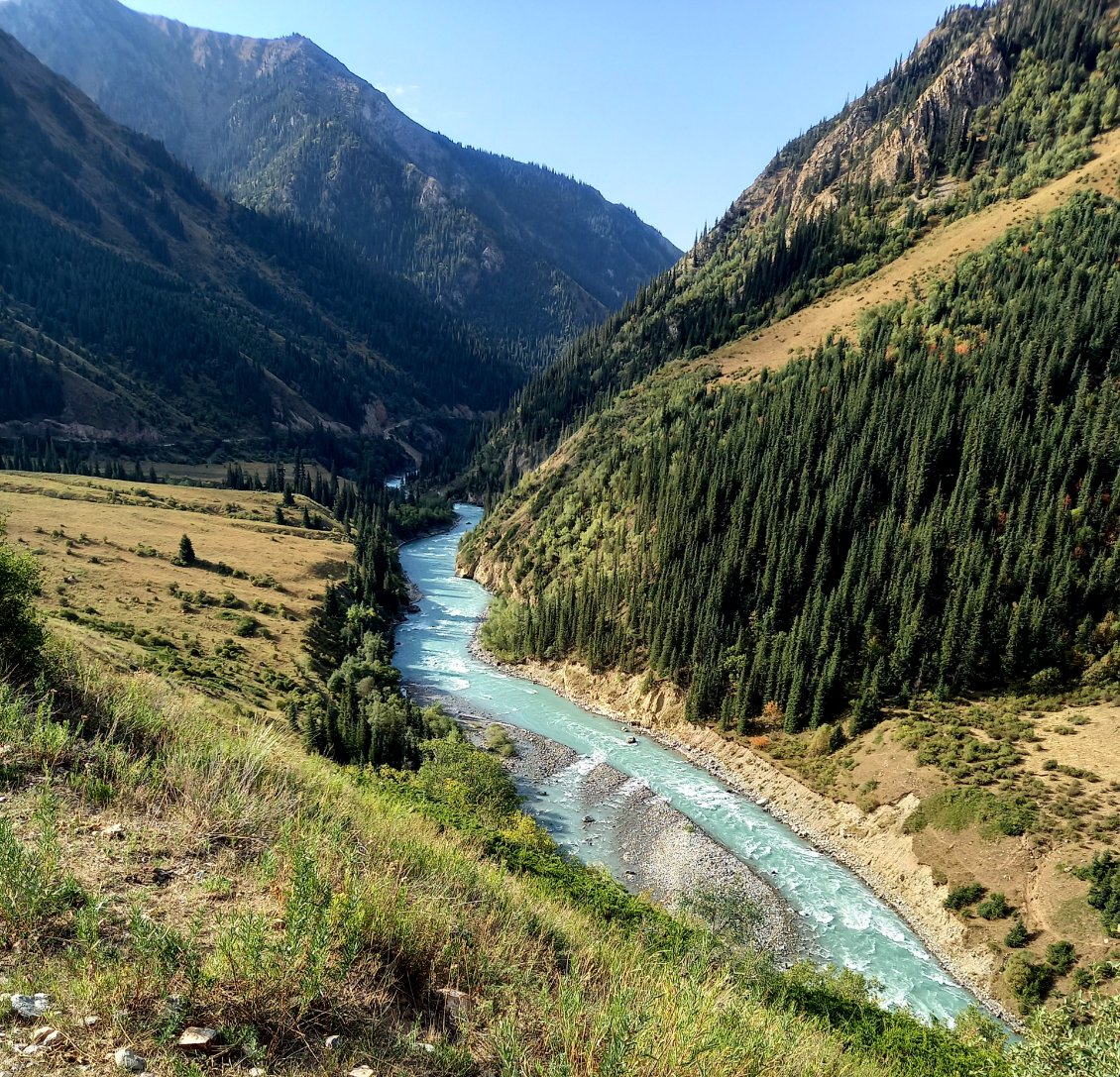 encore une vallée fabuleuse - made in Kirghizstan -