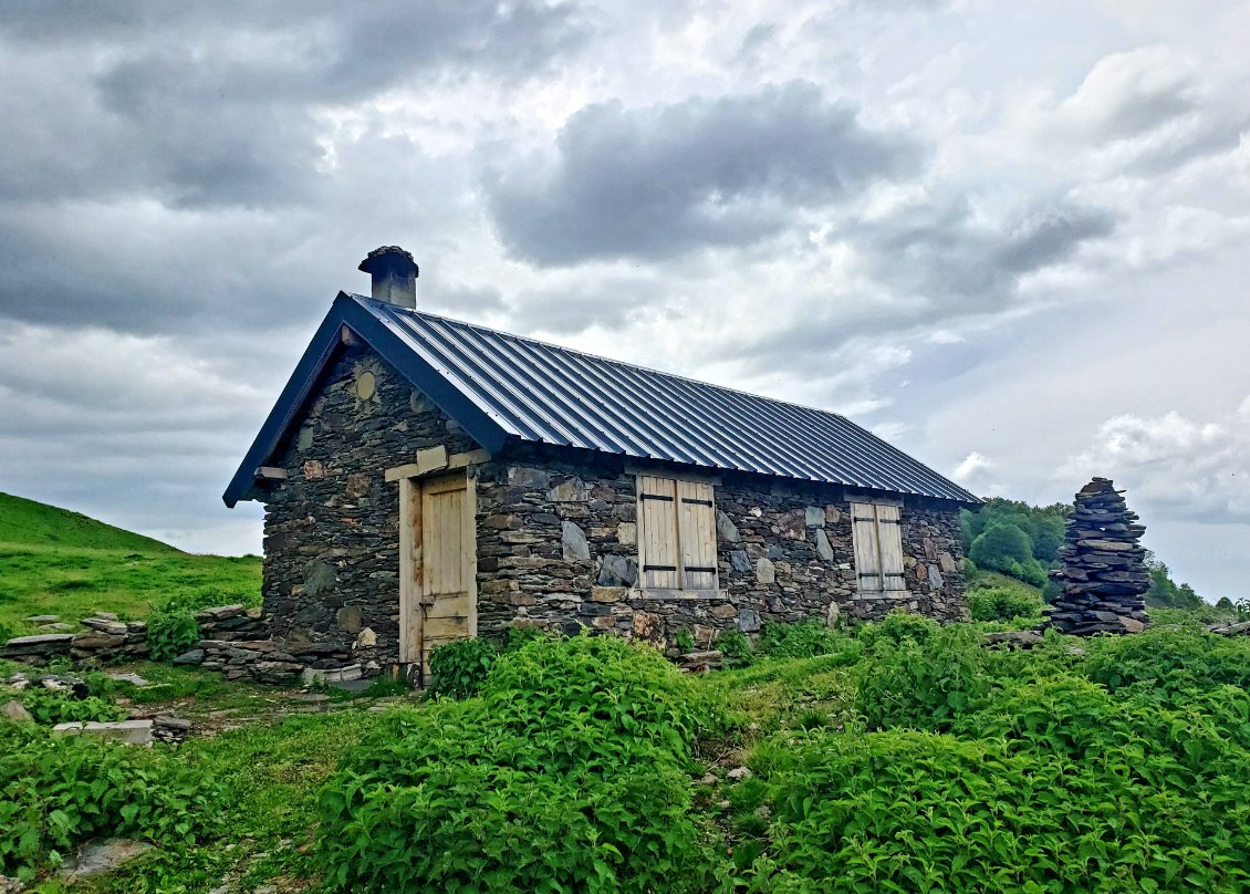 La cabane de Goulur, l'une des plus spacieuses et luxueuses que j'ai connues.