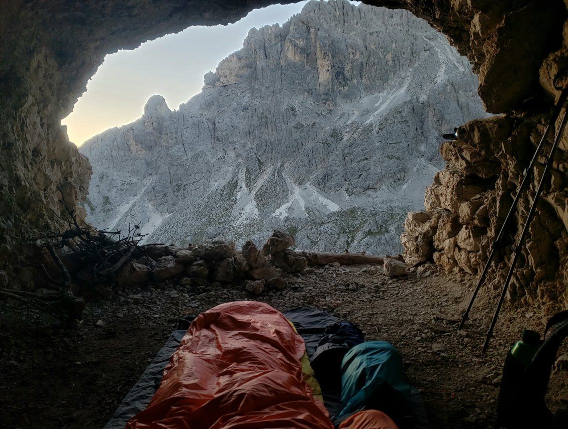 Réveil de bonheur dans ma grotte.