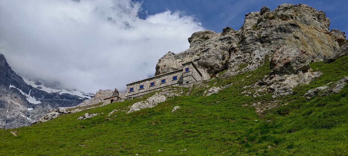 Repos 4 - Dans la montée du col de la roue