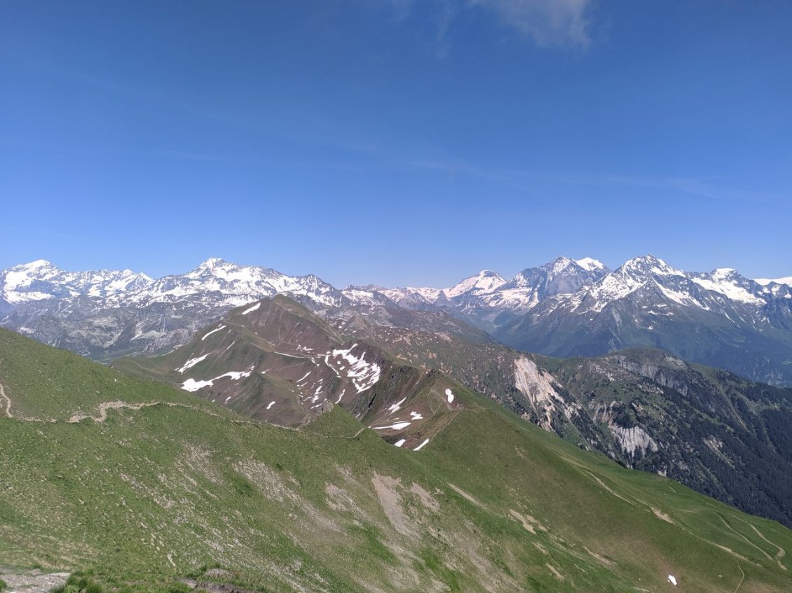 J36 - Crête entre le Mont Jovet et le Roc de Bécoin.