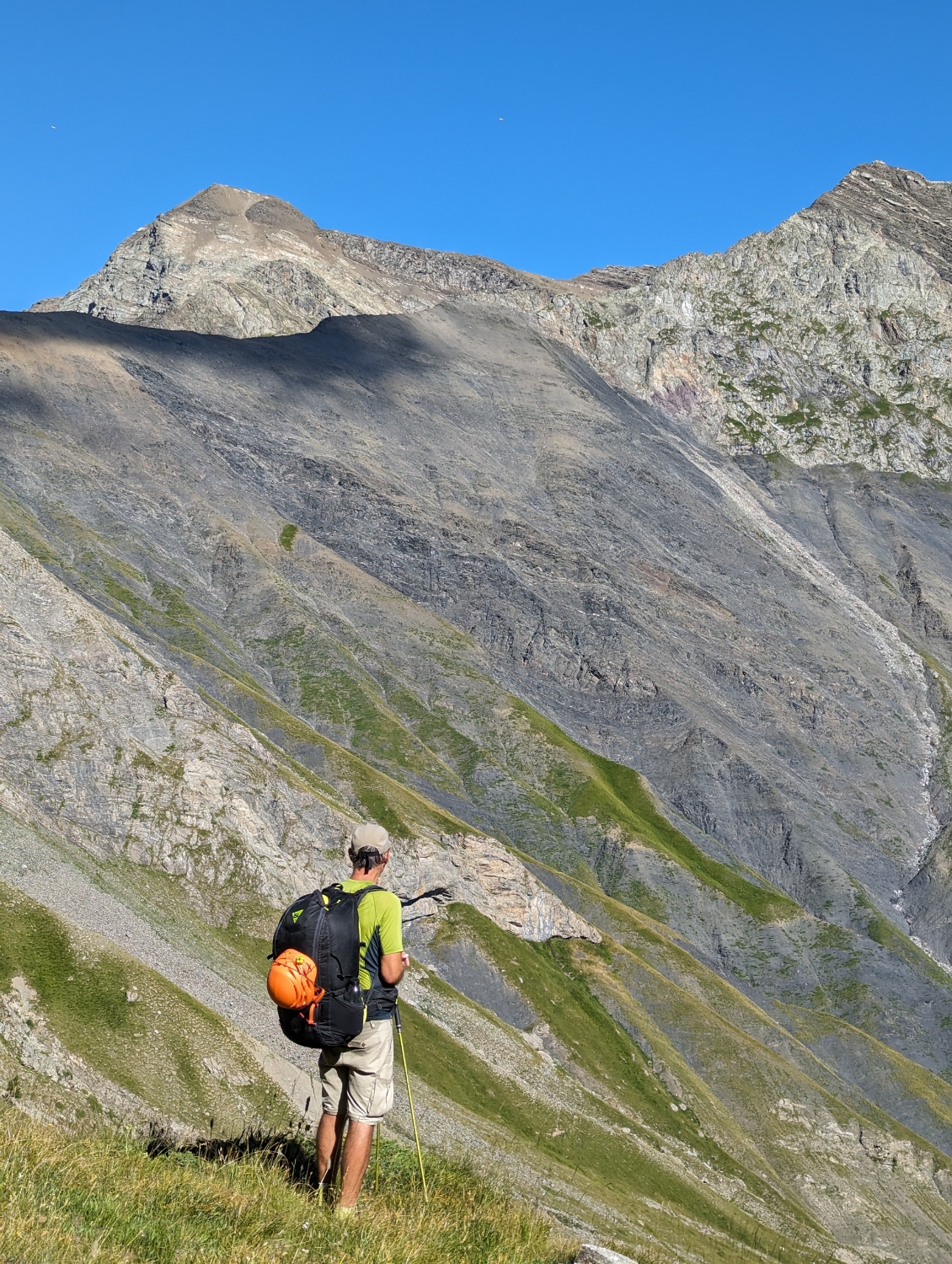 La géologie colorée dans le secteur du col de Méollion.