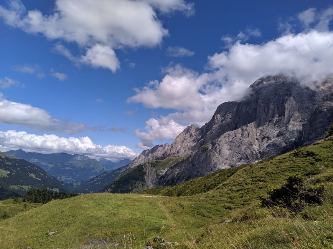 J72 - A Grosse Scheidegg, col fréquenté des cyclistes au départ de Grindelwald.