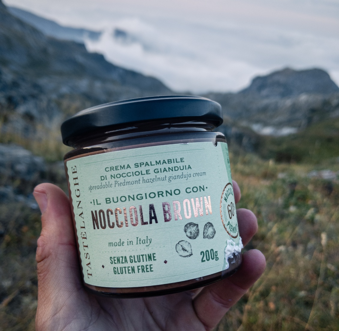 Oh oui, la journée est bonne avec Nocciola ! Une pâte à tartiner avec 60% de noisettes, bienvenue dans le Piémont.