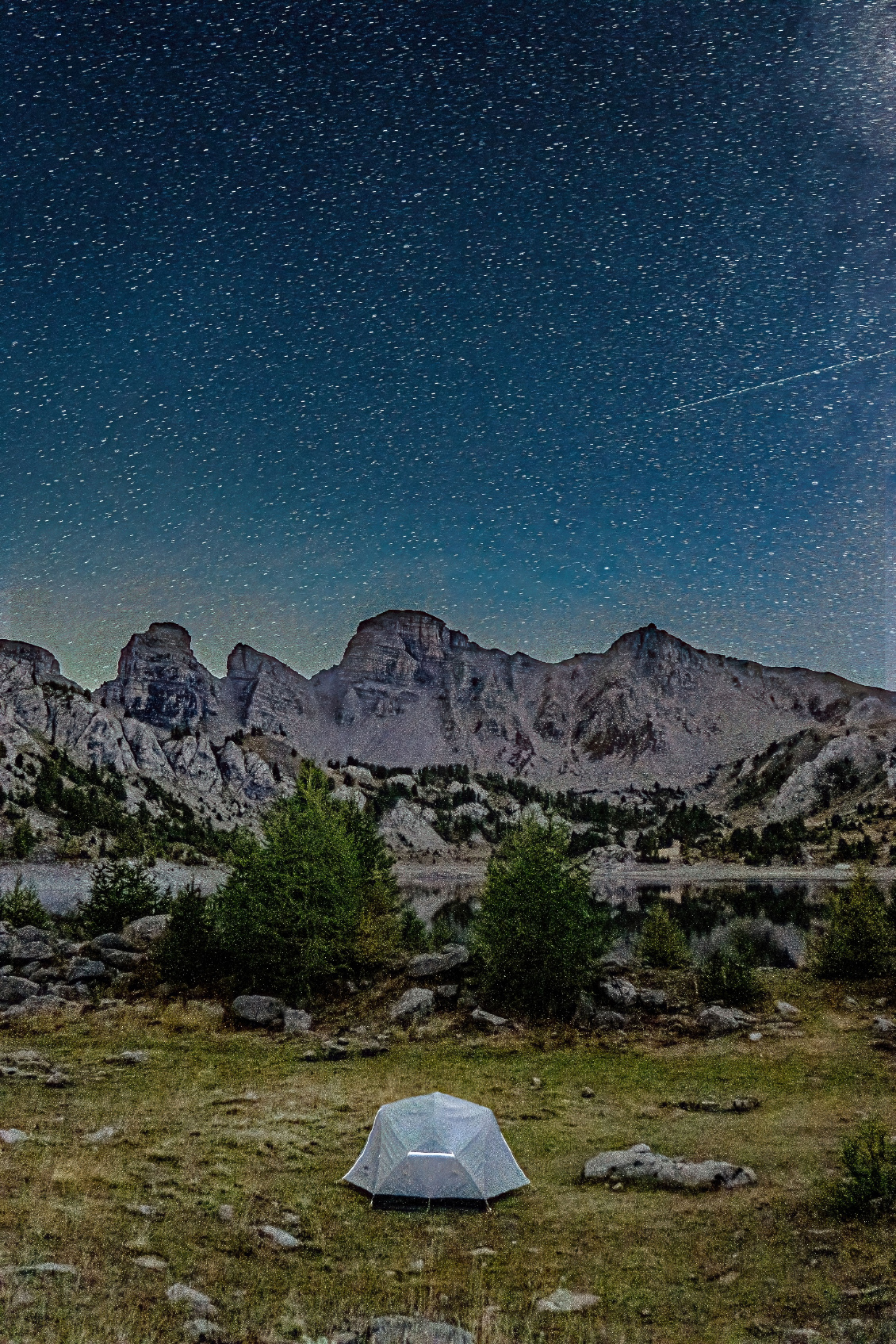 #64 Yannick Eyraud.
Bivouac au lac d'Allos.