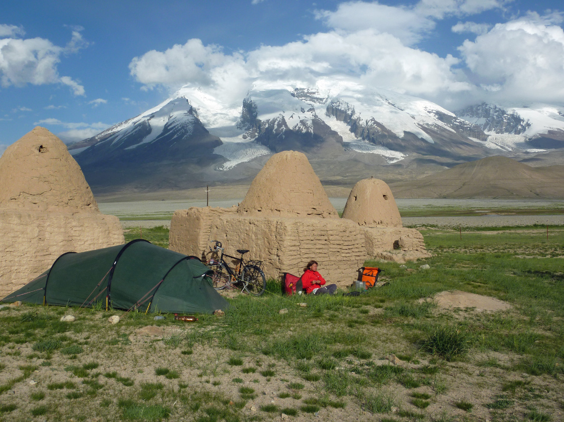 #11 Caroline Hay.
Kazakhstan, lors d'un voyage à vélo en Asie.