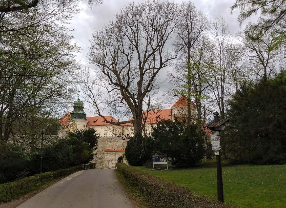 Et voilà le château de Pieskowa Skała.