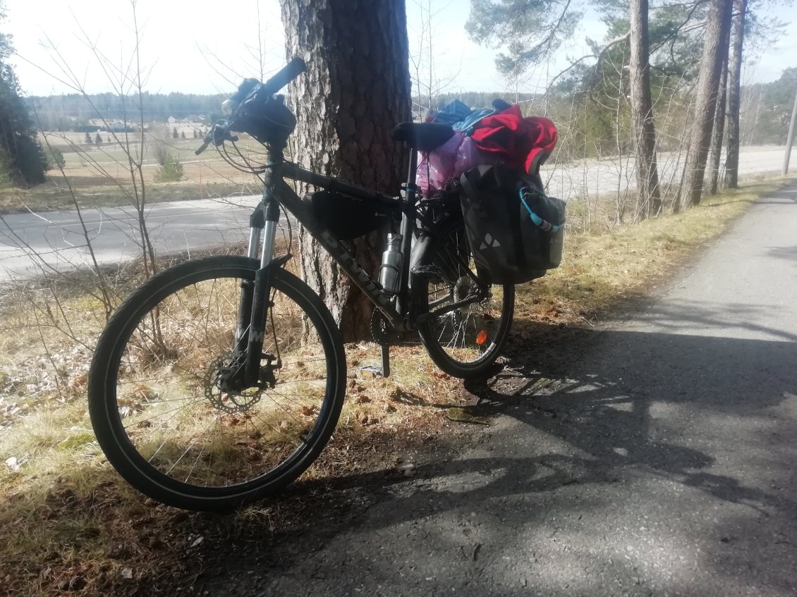 Petite pause au bord de l'EV 10.