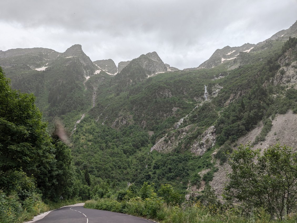 Depuis le défilé du Maupas, rocher Rissiou